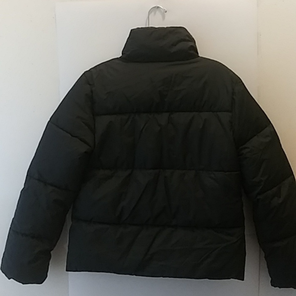 NWOT Zenana Women's Winter Puffer Jacket. - Picture 2 of 3